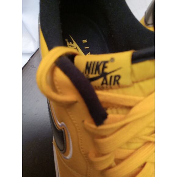 NIKE Men\'s Size 13 AIR FORCE 1 LV8 SPORT (GS) \